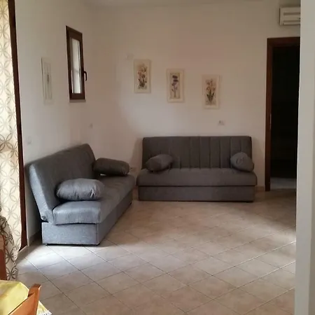 Casa Alice Budoni